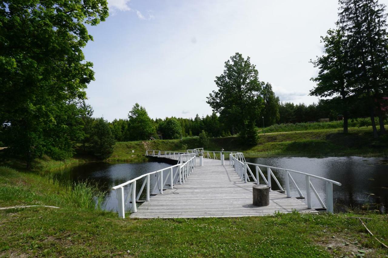 Pilskalni Hotell Ivande Exteriör bild